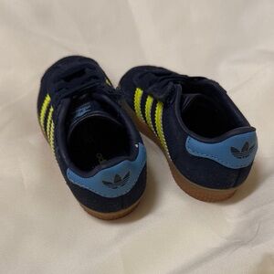 Adidas Kids Sneakers - Dark Blue and Bright Yellow #839